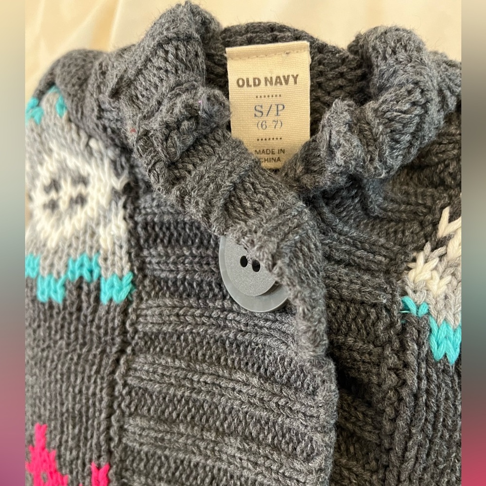 Size 6-7 Sweater Jacket with Nordic Pattern - Picture 2 of 3